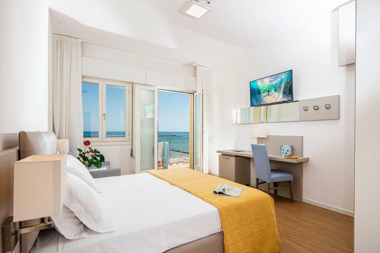 Astor 3*